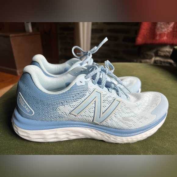 New Balance Fresh Foam 680 - Picture 1 of 5